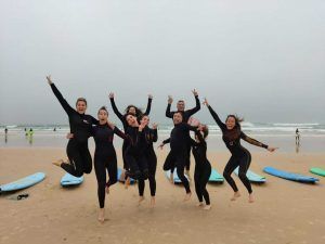 Aprendiendo a hacer surf